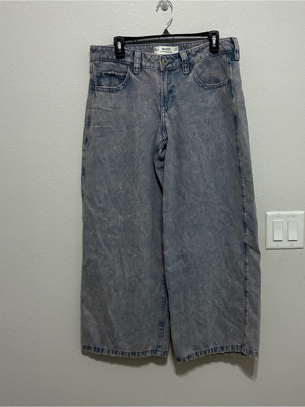Hollister Low-Rise Super Baggy Blue Pink Jeans Womenβs Size 10 Waist 30 Regular